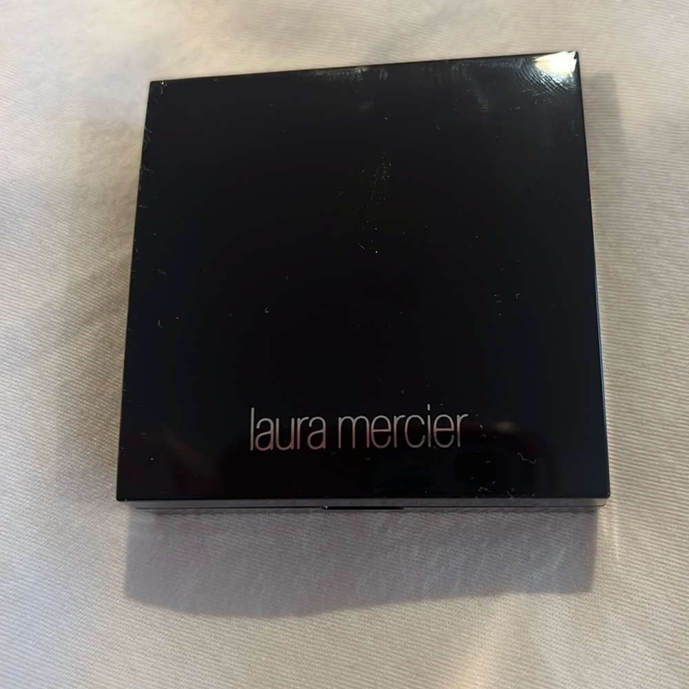 Laura Mercier blush grapefruit new never worn